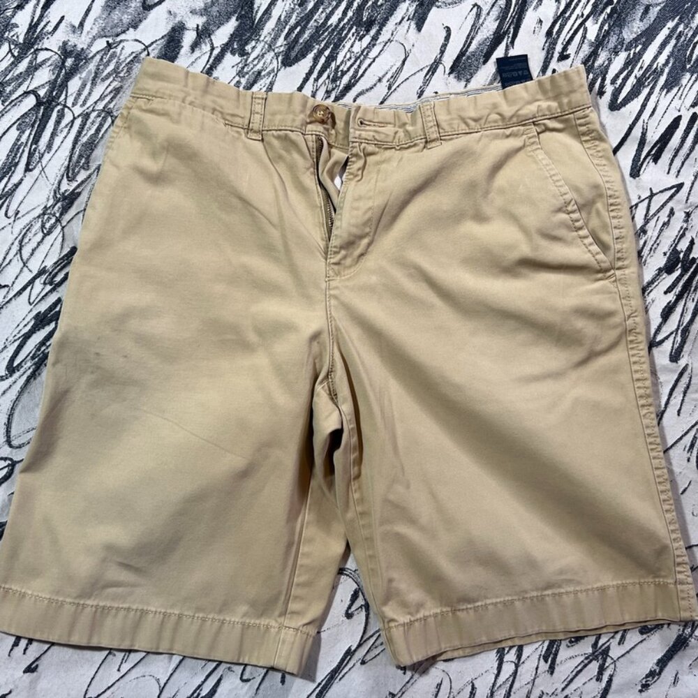 Tommy Hilfiger 100% Cotton, Plain Front Khaki Shorts - MEN'S 34